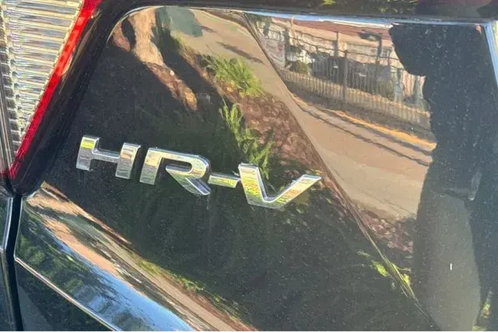 $17995 : Honda HR-V 2020 AWD LX 4dr C image 7