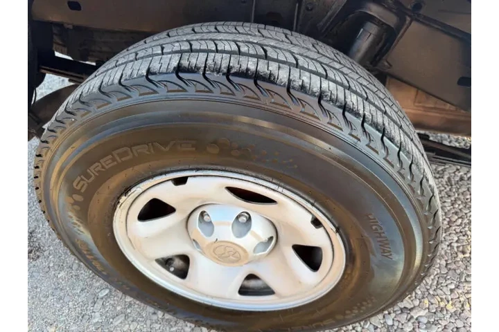 $16995 : 2018 Tacoma SR image 9