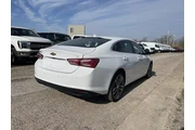 $21559 : Chevrolet Malibu 2024 LT 4dr thumbnail