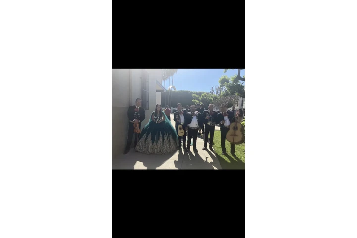 🎉  MARIACHI LOS POTRILLOS  🥳 image 3