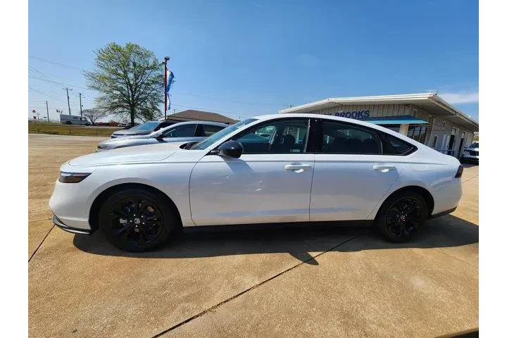 $29931 : Honda Accord 2025 SE 4dr Sed image 8