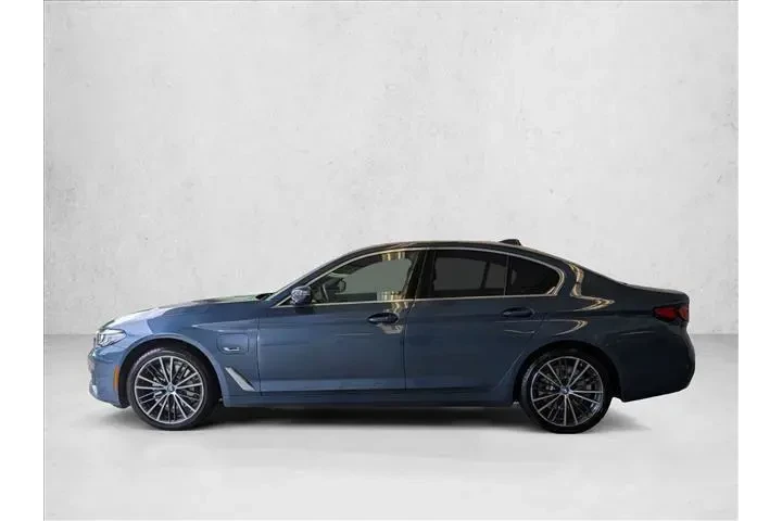 $38040 : BMW 5 Series 2023 530e 4dr S image 9