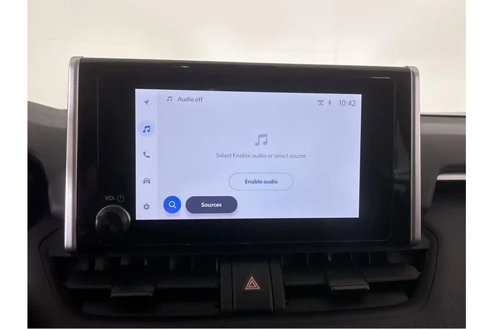 $32396 : Gold Certified2025 RAV4 HYBRI image 7