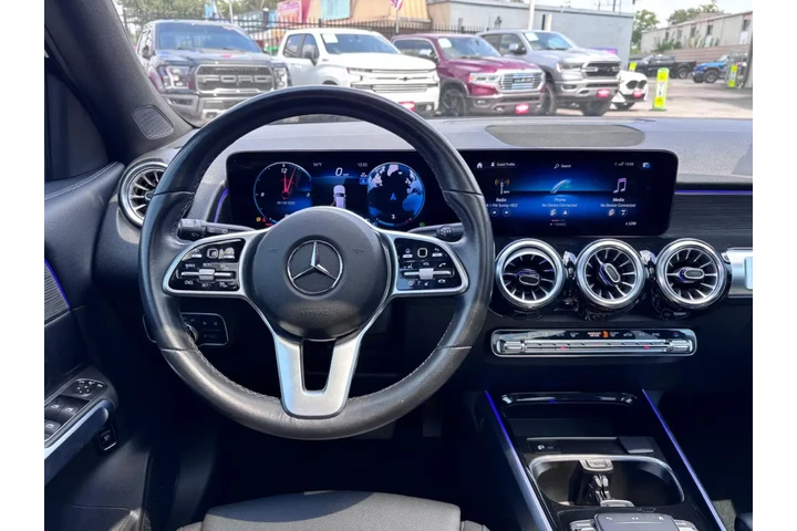 2023 Mercedes-Benz GLB-Class image 8