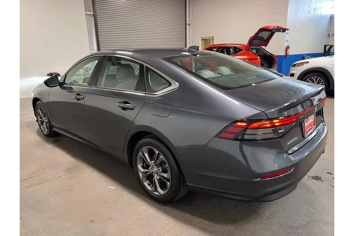 $24897 : Honda Accord 2023 image 5