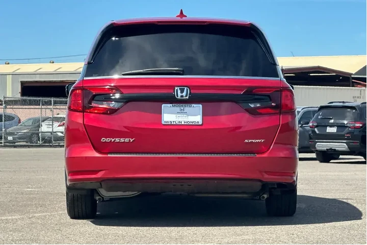$39893 : Honda Odyssey 2024 Sport 4dr image 4