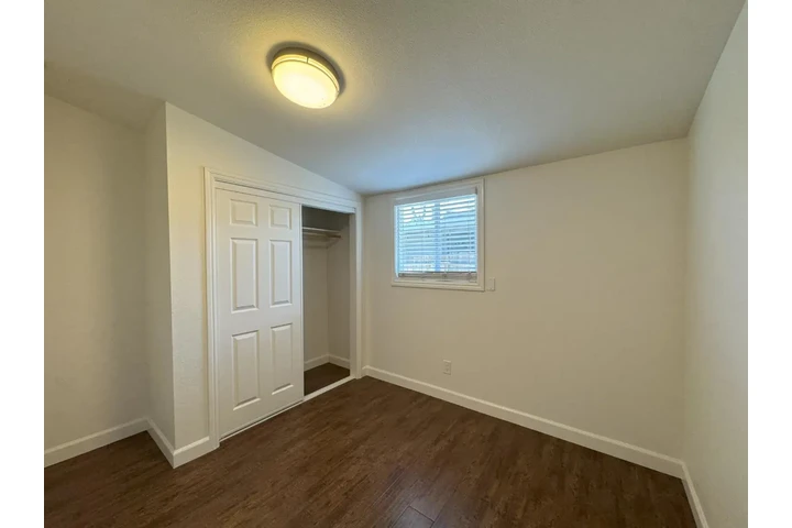 $3000 : MAYWOOD HERMOSA CASA image 3
