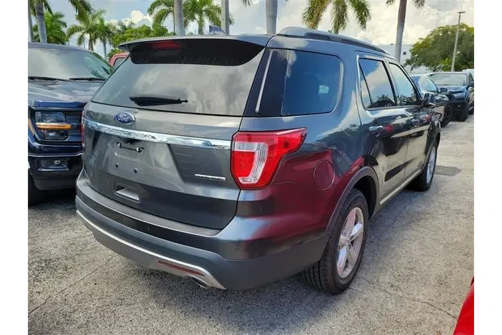 $11990 : Ford Explorer 2016 XLT 4dr S image 3