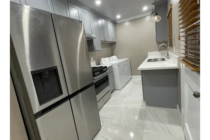$1550 : READY NOW in ✅Whittier, CA✅ image 2