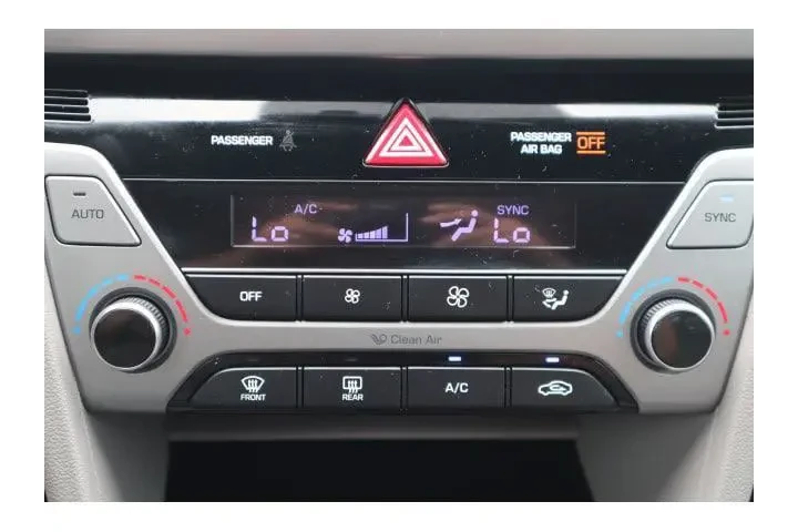 $11979 : Hyundai ELANTRA 2018 Value E image 8