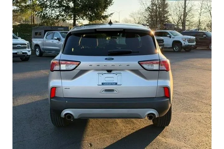 $15995 : Ford Escape 2020 SE 4dr SUV image 5