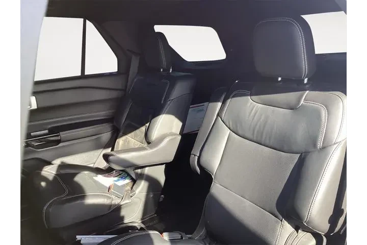 $38500 : Ford Explorer 2021 AWD ST 4d image 7