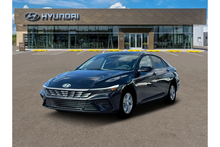 $22995 : Hyundai ELANTRA 2026 SE 4dr image 1