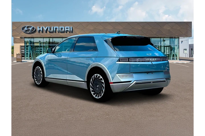 $30595 : Hyundai IONIQ 5 2024 AWD Lim image 5