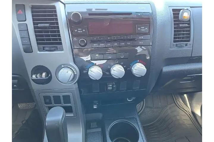 $15983 : Toyota Tundra 2013 4x2 Grade image 4