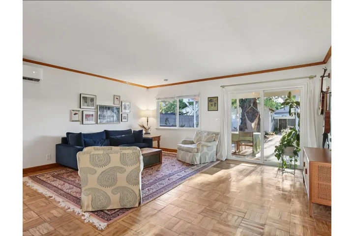 $2000 : BEAUTIFUL HOME FOR RENT image 4