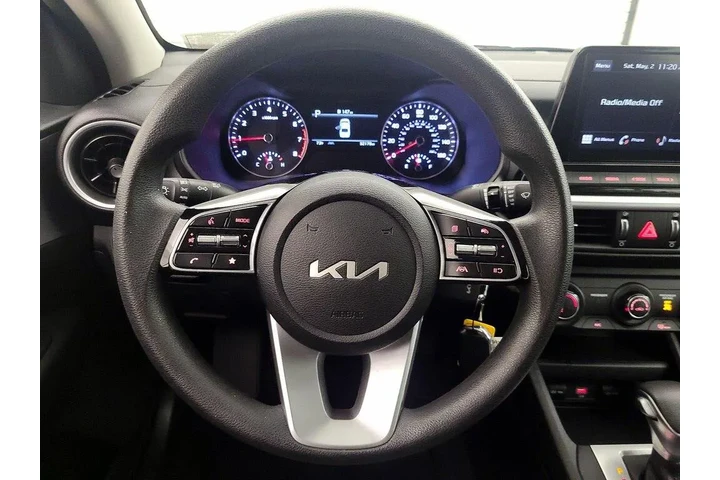 $18998 : Kia Forte 2023 LXS 4dr Sedan image 10