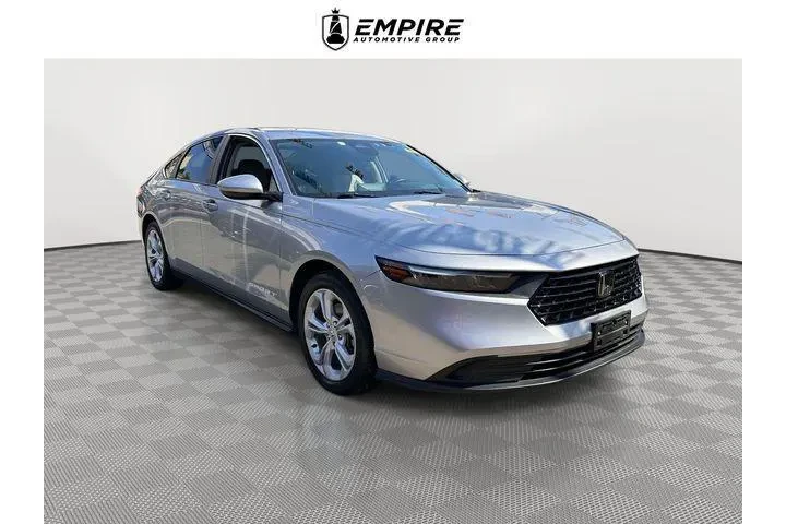 $22985 : Honda Accord 2024 LX 4dr Sed image 8