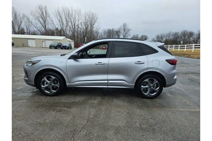 $22000 : Ford Escape 2024 AWD ST-Line image 8