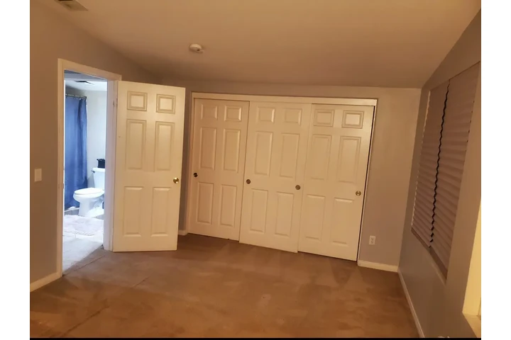 $1800 : Room/loft image 5
