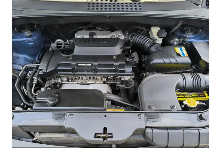 $8900 : Hyundai Tucson IMPECABLE! image 9