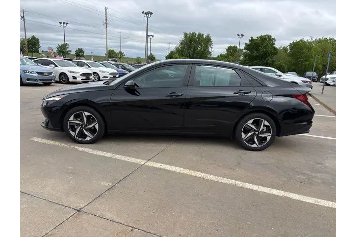 $20498 : Hyundai ELANTRA 2023 SEL 4dr image 2