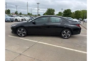 $20498 : Hyundai ELANTRA 2023 SEL 4dr thumbnail