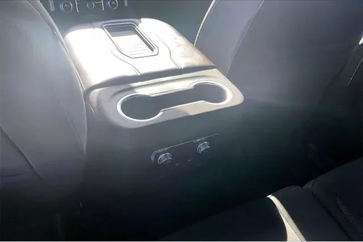 $34493 : GMC Yukon 2022 4x2 SLE 4dr S image 10