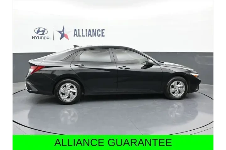 $21032 : Hyundai ELANTRA 2025 SE 4dr image 9