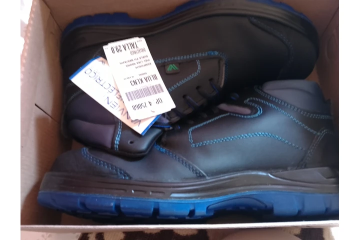 $900 : Zapatos de seguridad nuevos image 8