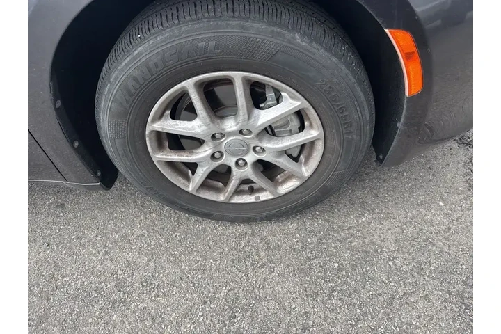 $15500 : Chrysler Voyager 2020 LXi 4d image 4