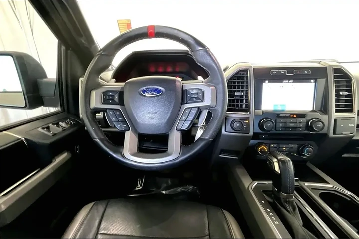 $35031 : Ford F-150 2017 4x4 Raptor 4 image 4