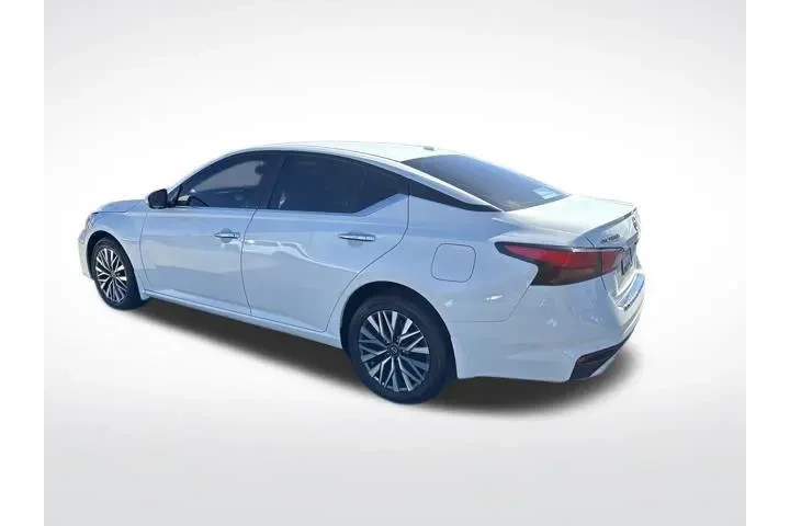 $20475 : Nissan Altima 2023 AWD 2.5 S image 3