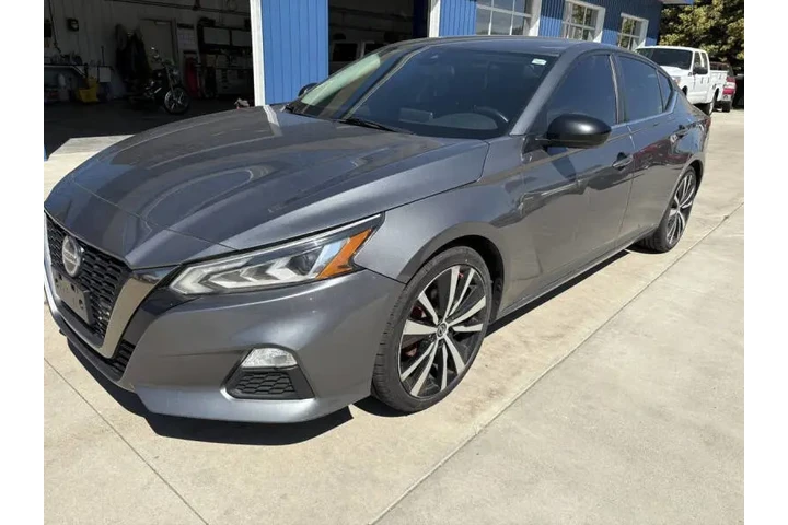 $14990 : 2020 Altima 2.5 SR image 3