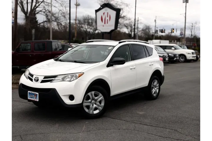 $15995 : 2015 RAV4 LE image 3