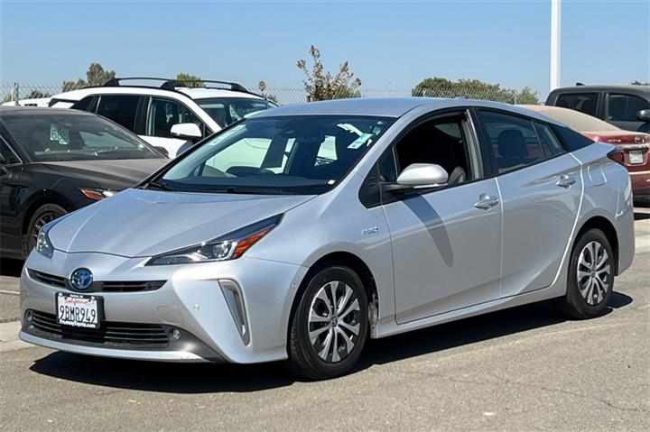 $26998 : Prius XLE AWD-e image 10