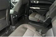 $27995 : Ford Explorer 2022 AWD XLT 4 thumbnail