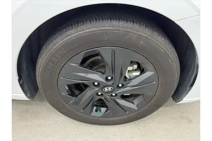 $19990 : Hyundai ELANTRA 2022 SEL 4dr image 8