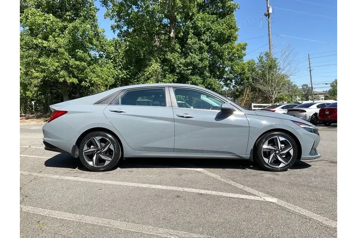 $18485 : Hyundai ELANTRA 2022 SEL 4dr image 4