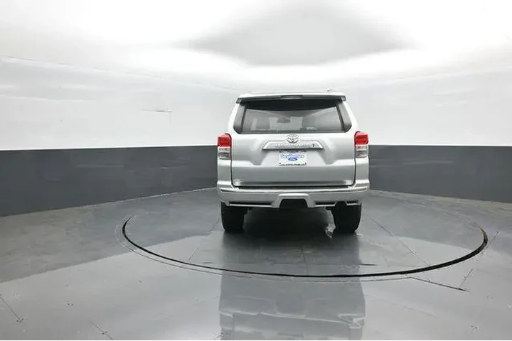 $19401 : Toyota 4Runner 2013 AWD Limi image 6
