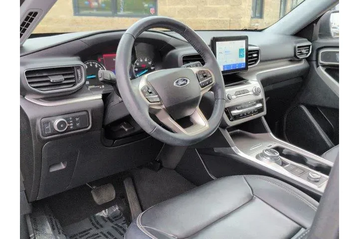 $25997 : Ford Explorer 2022 AWD XLT 4 image 10