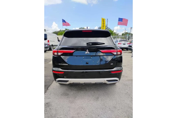 $12850 : 2022 Outlander SE image 8