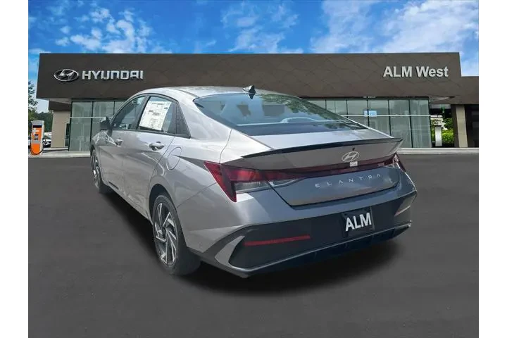 $20720 : Hyundai ELANTRA 2025 SEL Spo image 7