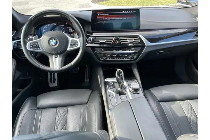 $64177 : BMW 5 Series 2023 AWD M550i image 10