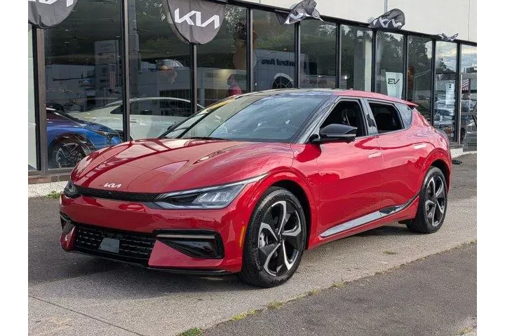 $32900 : Kia EV6 2024 AWD GT-Line 4dr image 2