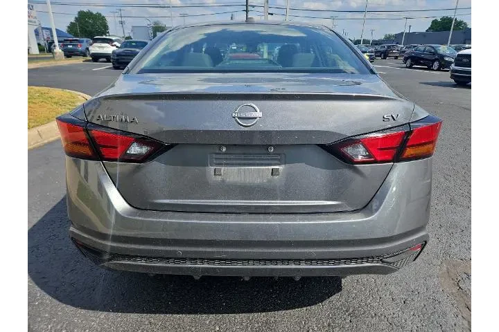 $18999 : Nissan Altima 2024 2.5 SV 4d image 6