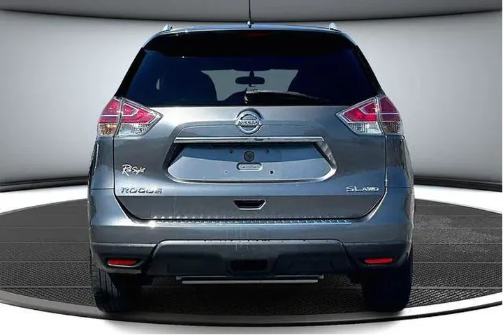 $8500 : Nissan Rogue 2015 AWD S 4dr image 5