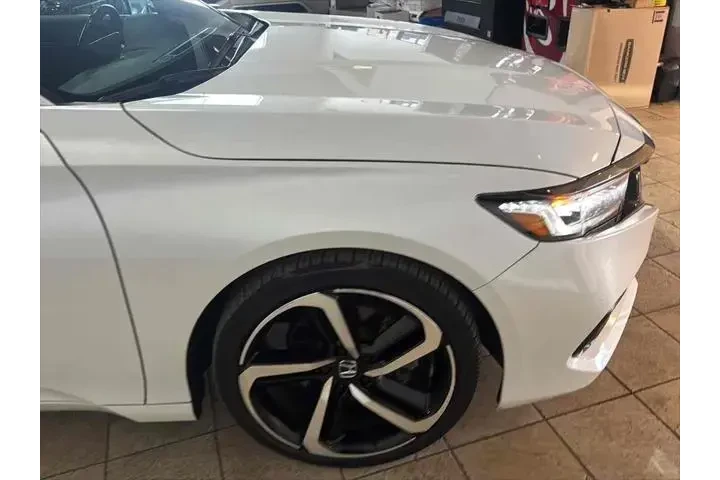 $22995 : Honda Accord 2021 Sport 4dr image 9