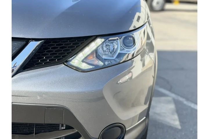 $14995 : Nissan Rogue Sport 2019 S 4d image 9