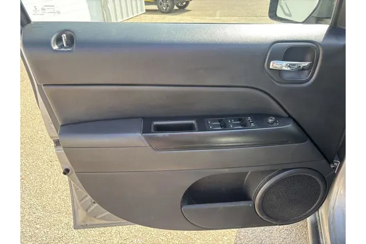 $5000 : Jeep Patriot 2015 4x4 High A image 7